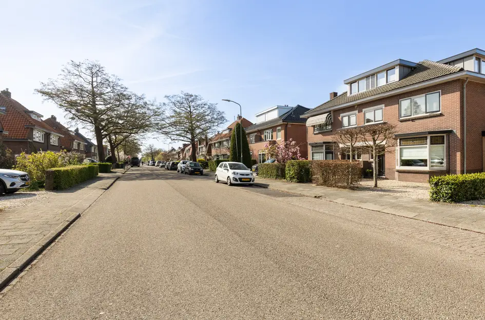 Van der Valk Boumanlaan 42