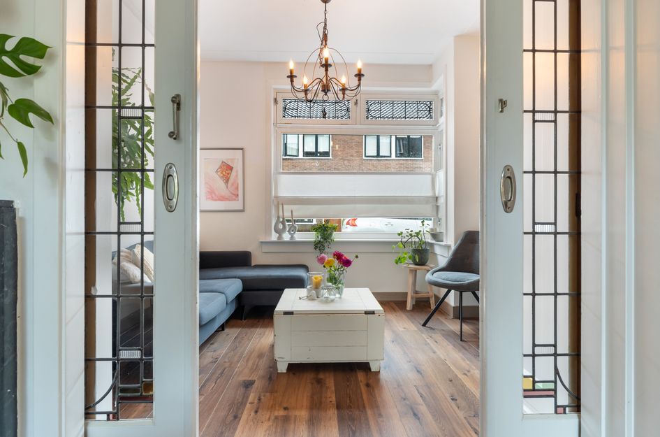 Tussenwoning te koop: Leliestraat 7, Woerden