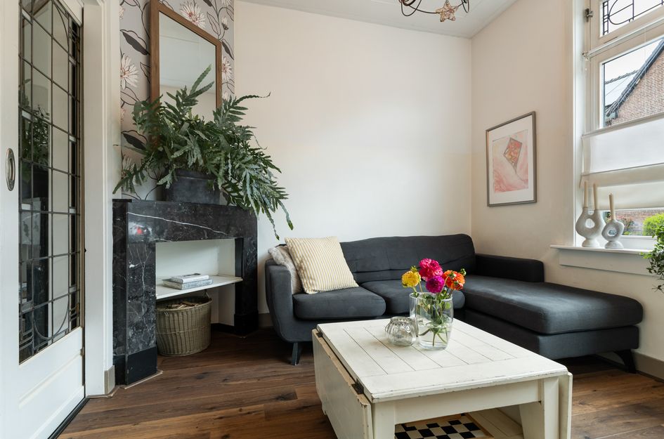 Tussenwoning te koop: Leliestraat 7, Woerden