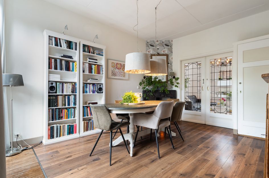Tussenwoning te koop: Leliestraat 7, Woerden