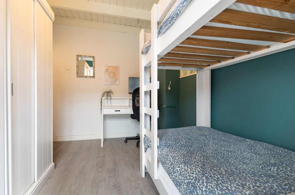 Tussenwoning te koop: Leliestraat 7, Woerden