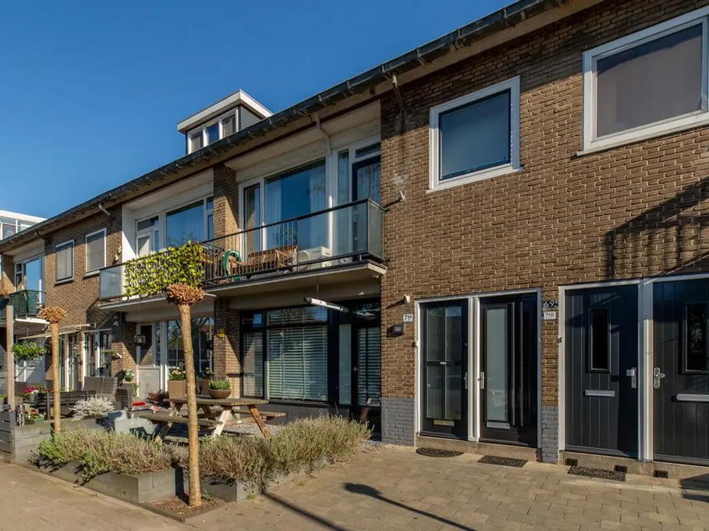 2e Hogenbanweg 71B, ROTTERDAM