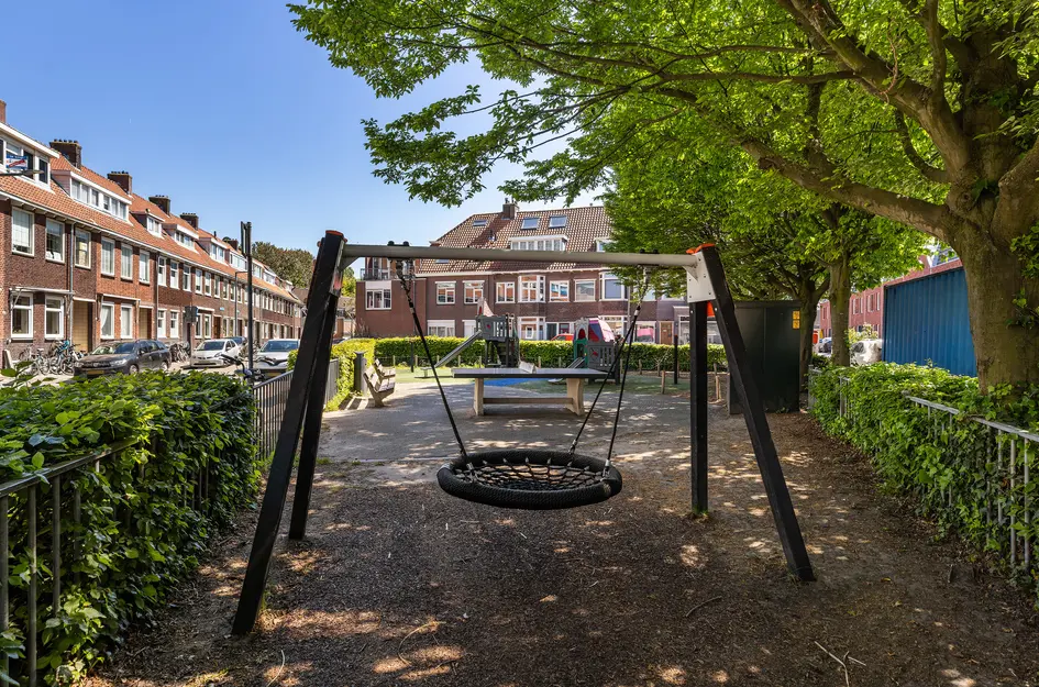 Zestienhovensekade 145