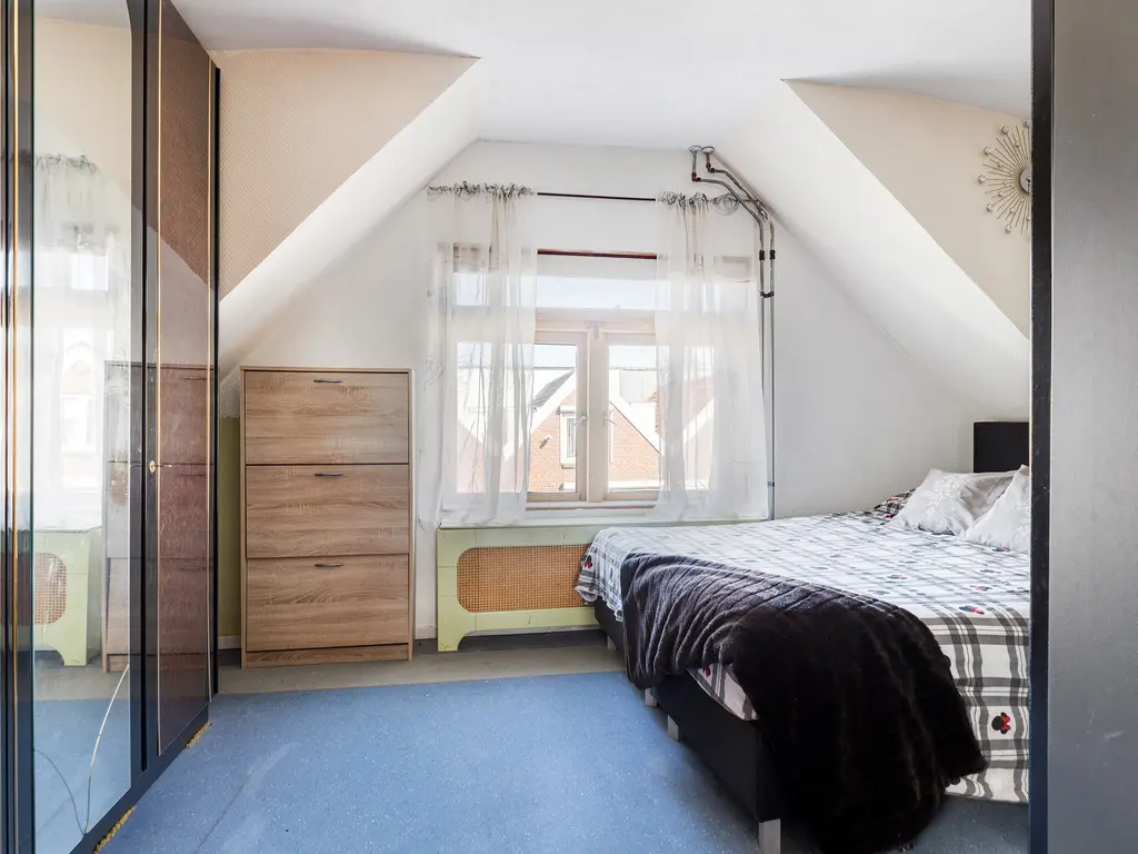 Zestienhovensekade 97A, ROTTERDAM