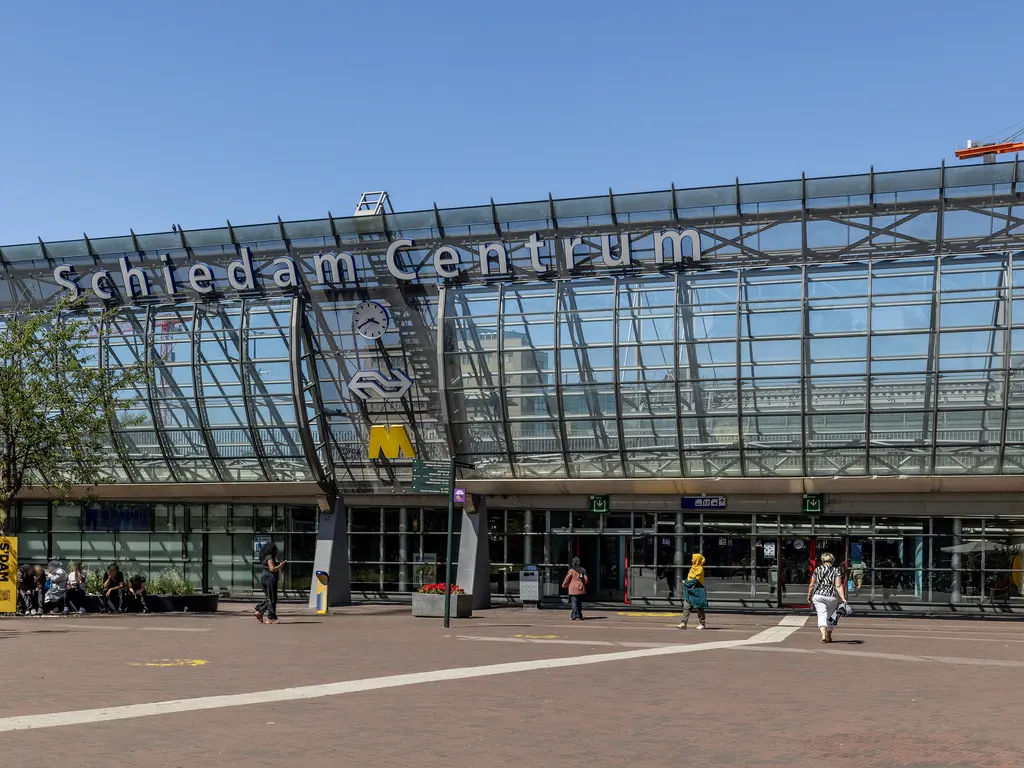 Professor Kamerlingh Onneslaan 98B, SCHIEDAM