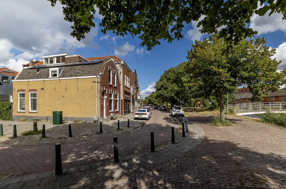 Zestienhovensekade 7
