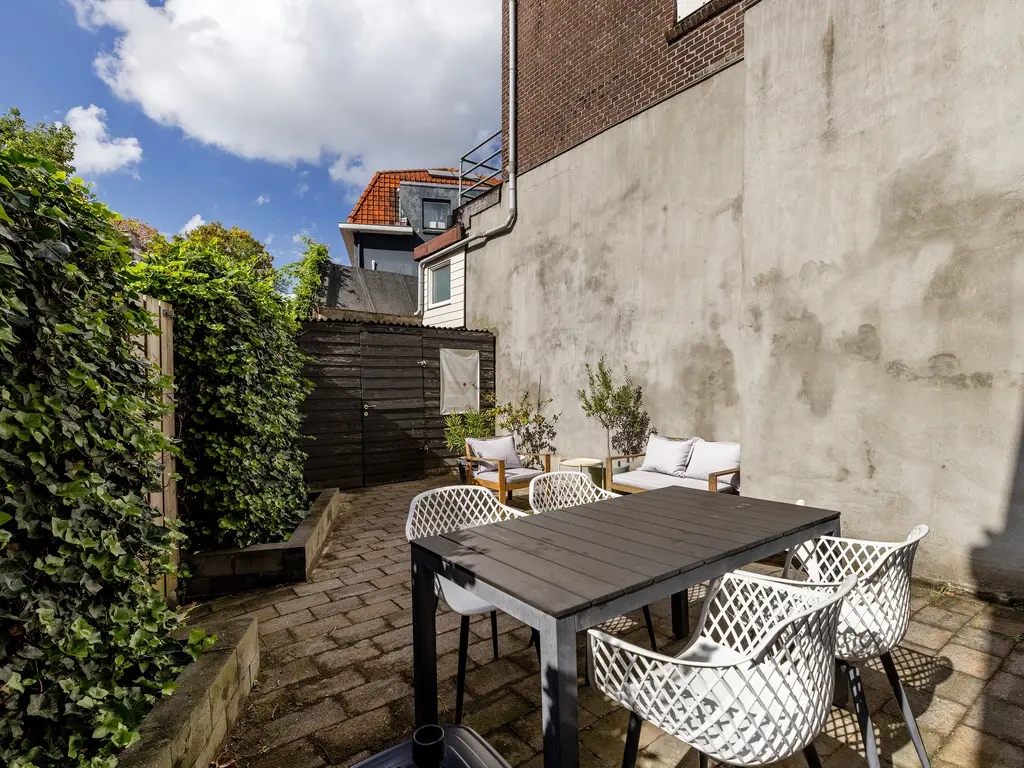 Zestienhovensekade 7, ROTTERDAM