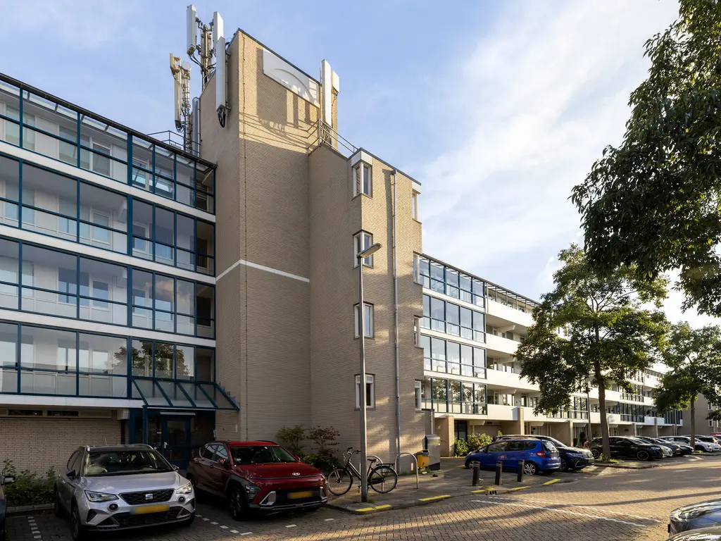 Eduard C F Hellendoornstraat 75, SCHIEDAM