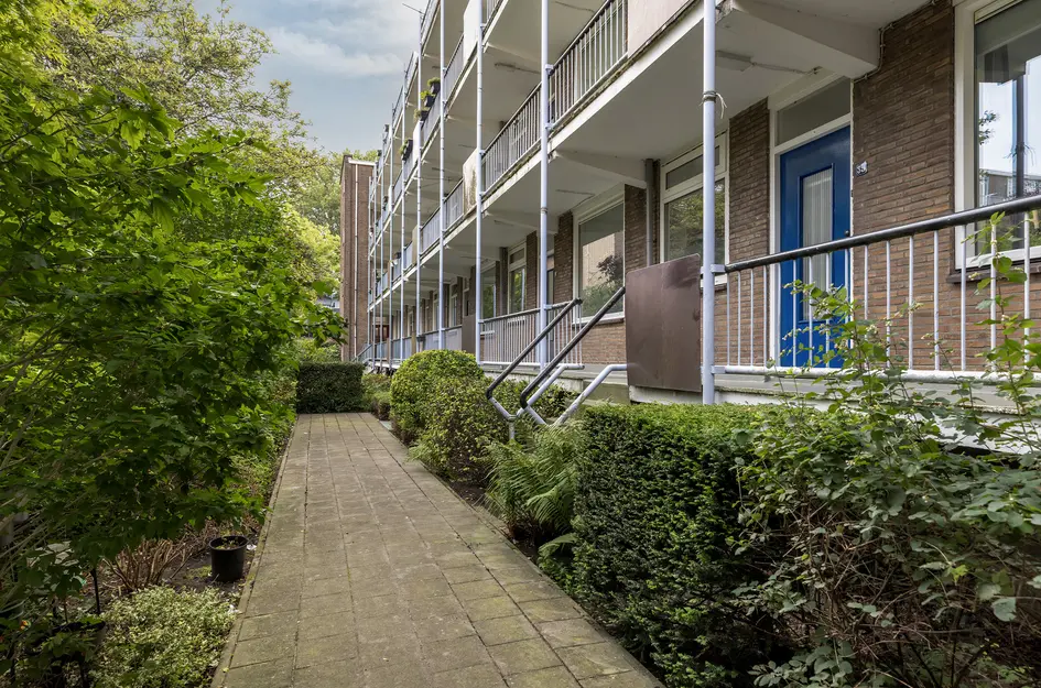 Hoekersingel 35