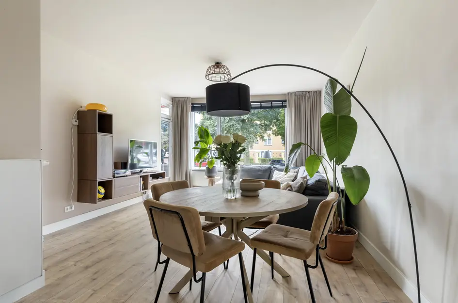 Hoekersingel 35