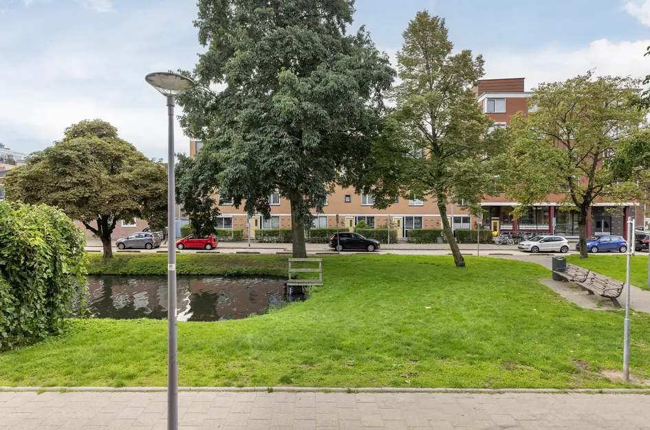 Hoekersingel 35