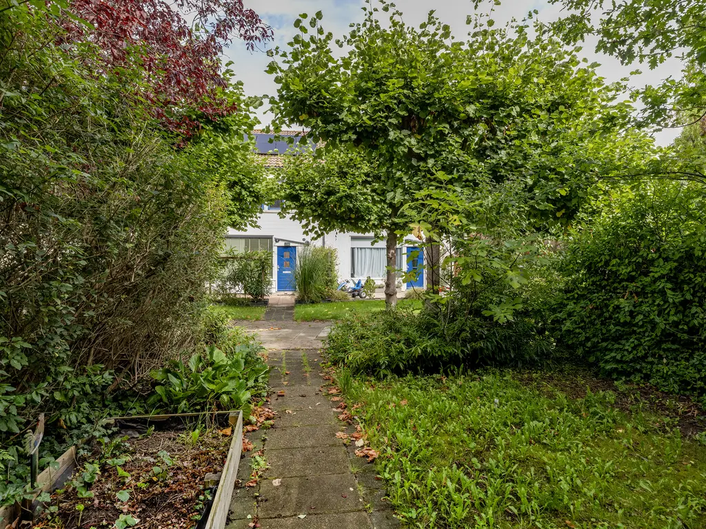 Kruisbessendreef 6, ROZENBURG
