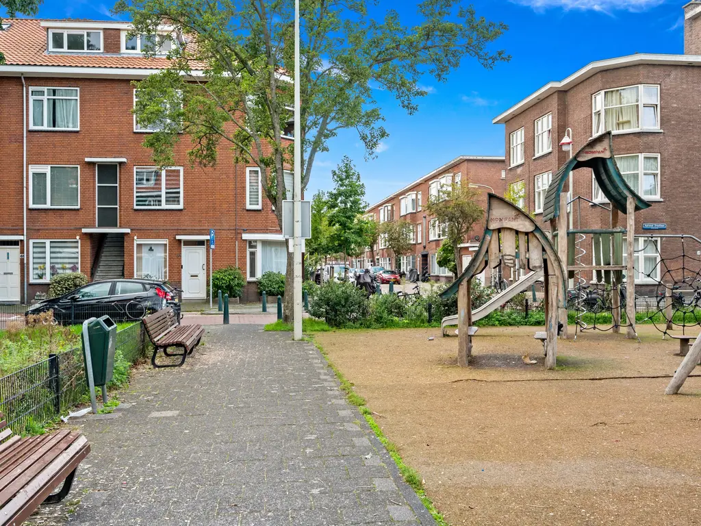 Aarnout Drostlaan 68, Den Haag