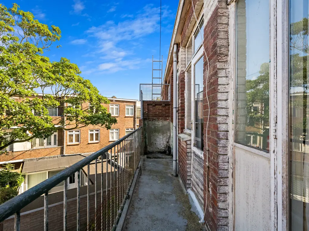Linnaeusstraat 9, Den Haag