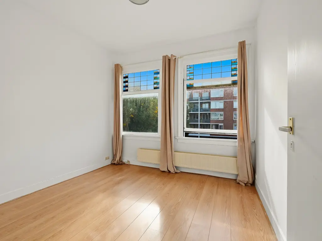 Linnaeusstraat 9, Den Haag