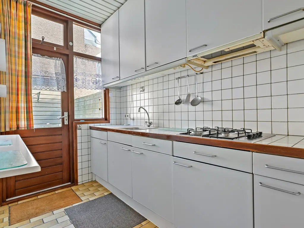 Van Zeggelenlaan 8, Den Haag