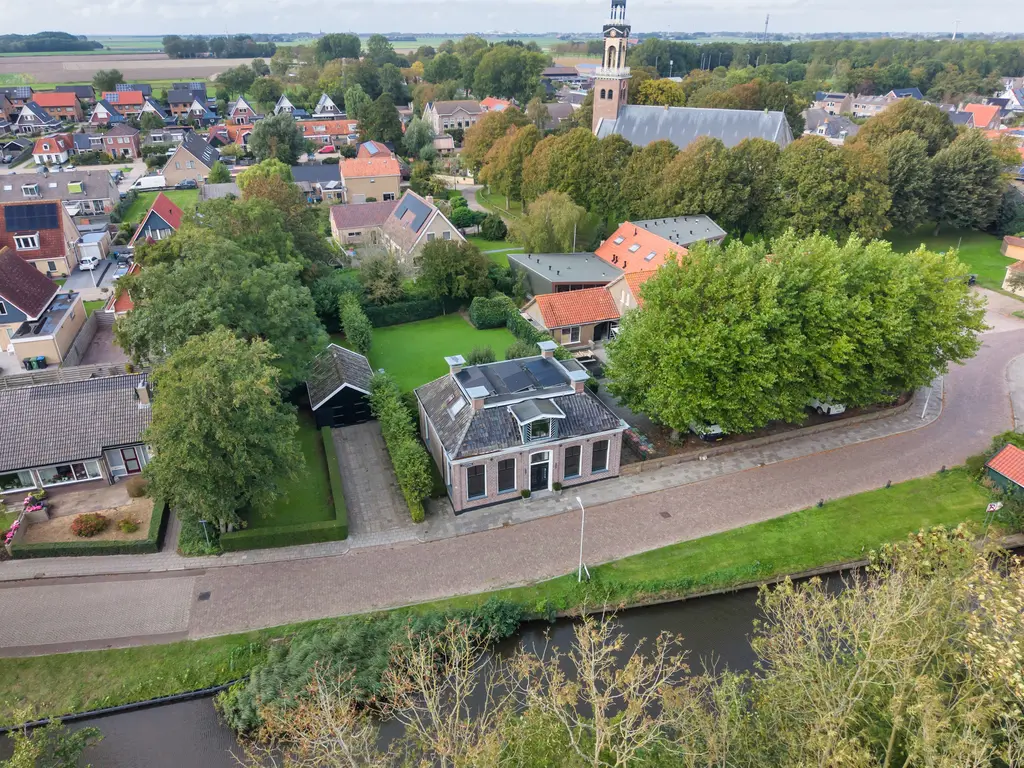 Schoolsingel 22, Arum