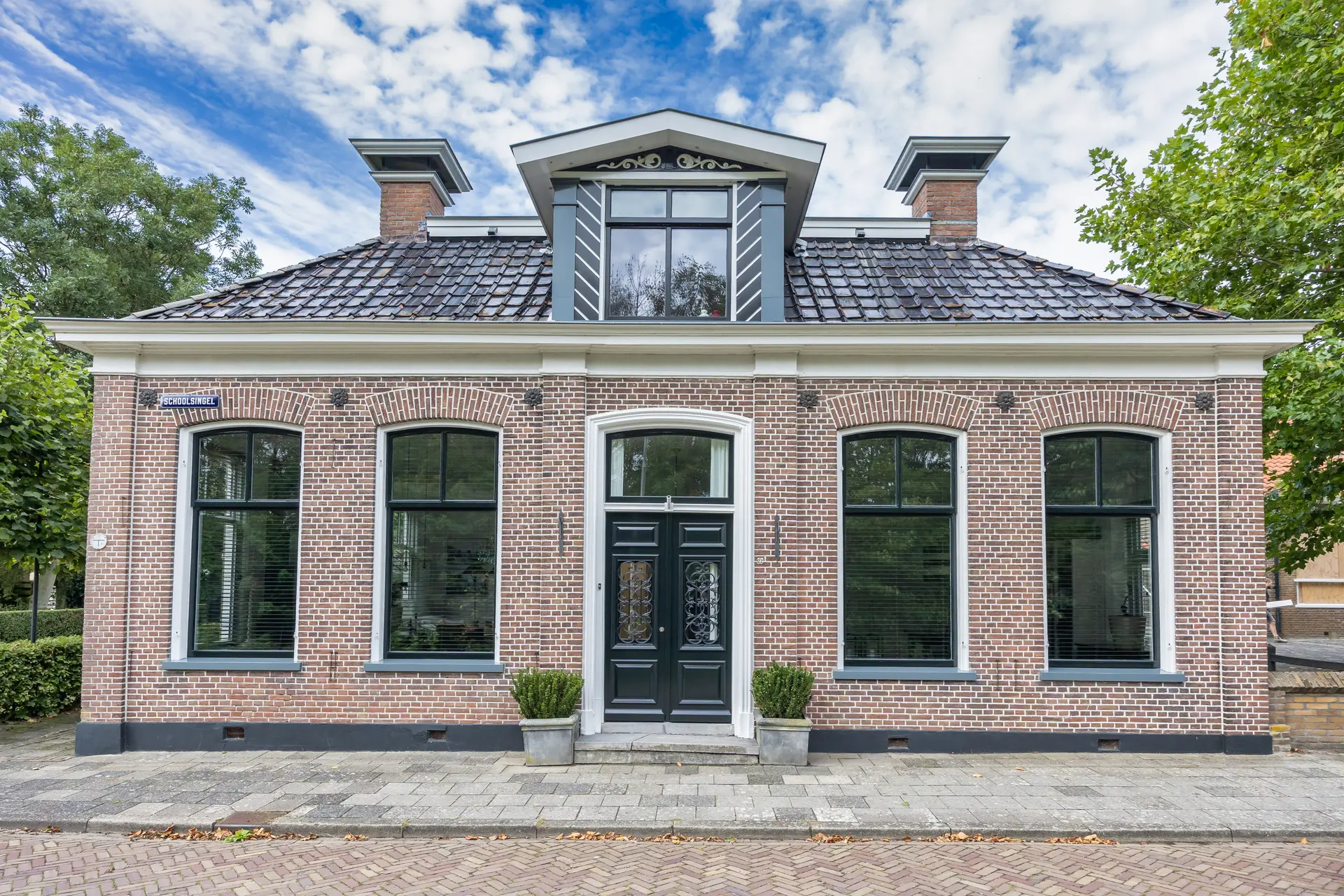 Schoolsingel 22, Arum