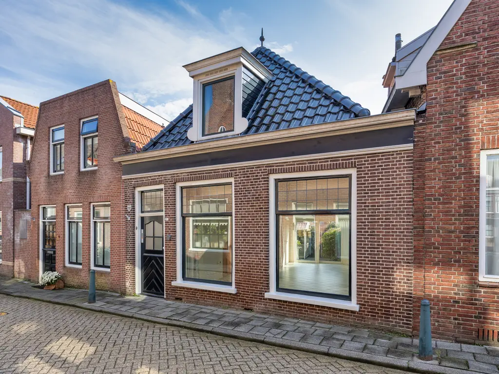 Kerkstraat 11, Bolsward
