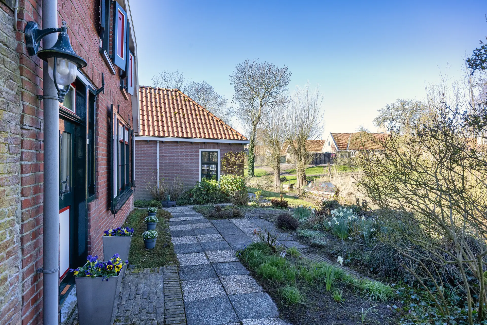 Zuiderlaan 8, Schraard