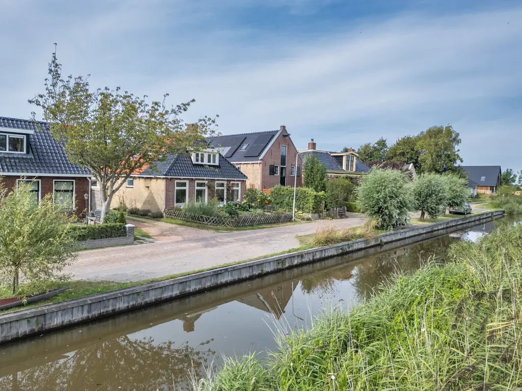 Franekerkade 17, Arum