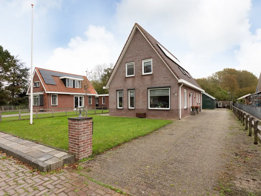 Waaxenserweg 11, Lollum