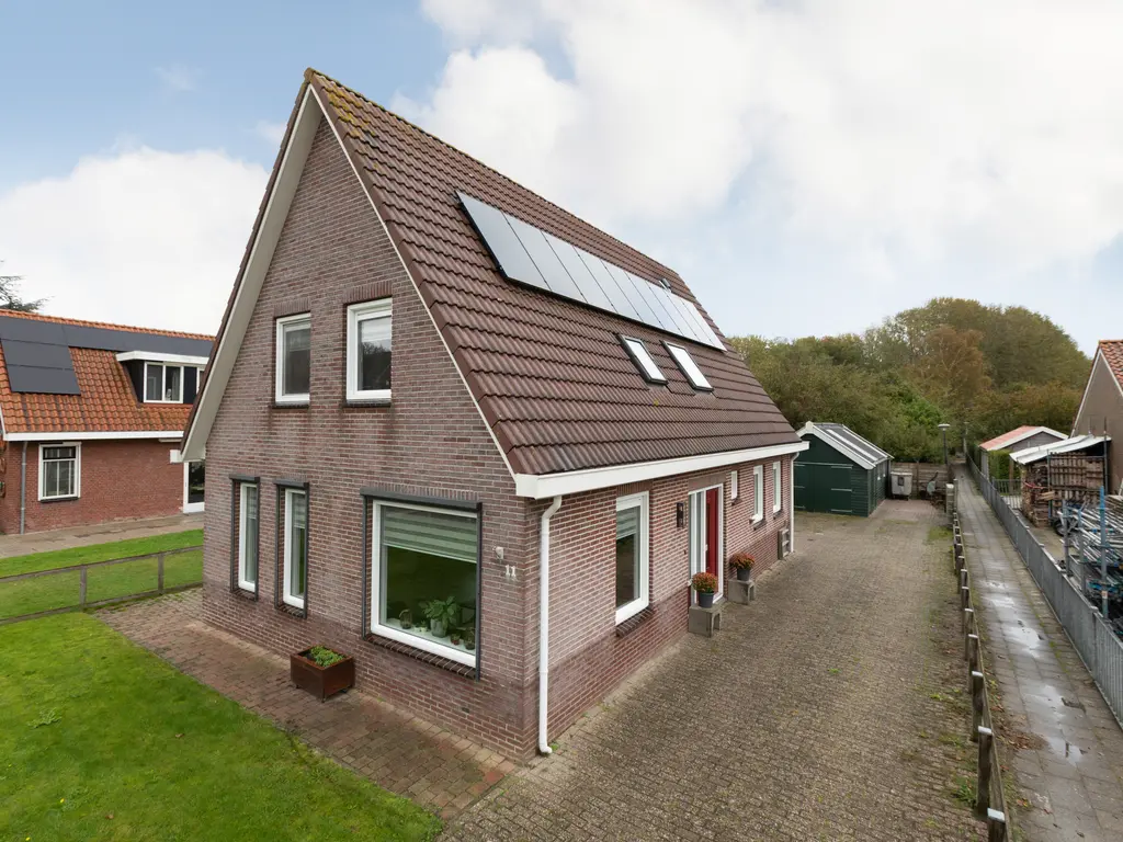 Waaxenserweg 11, Lollum