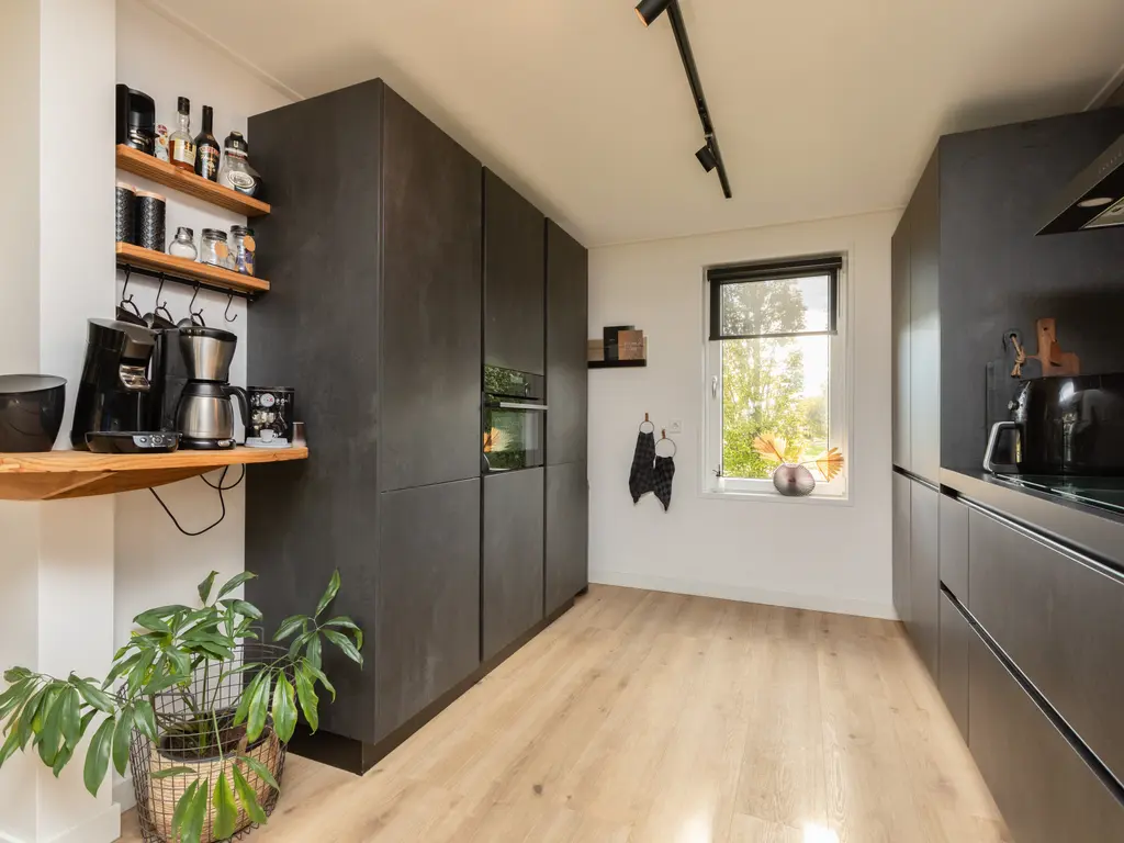 It Ald Hôf 2, Arum