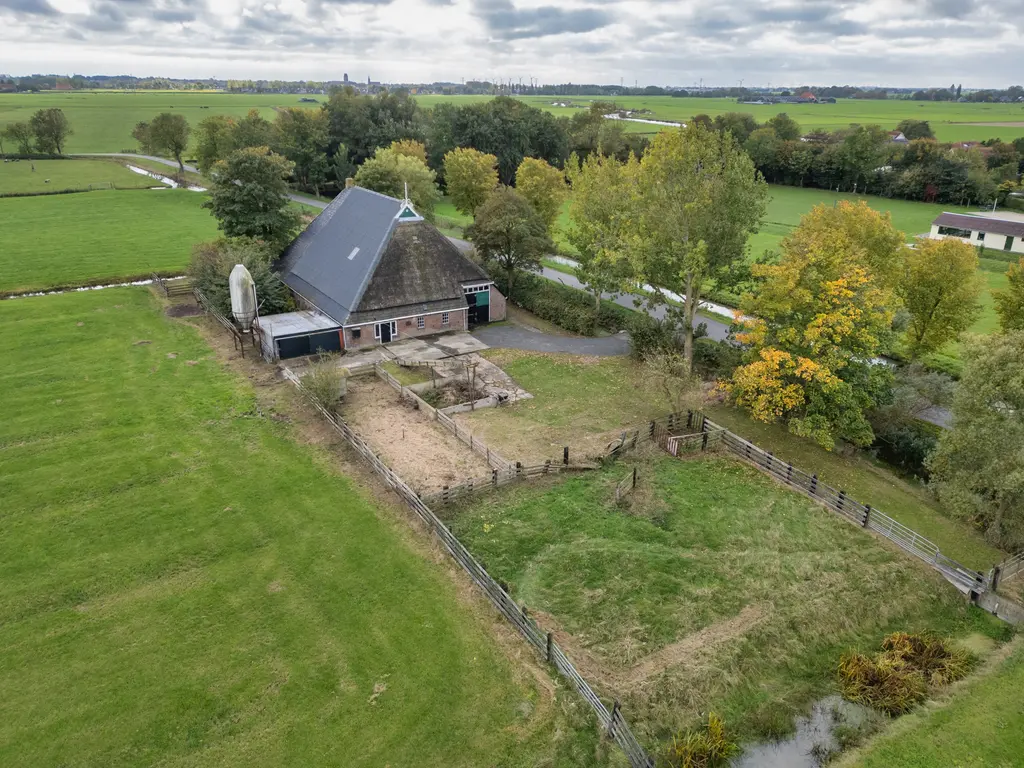 Doniaweg 25, Burgwerd