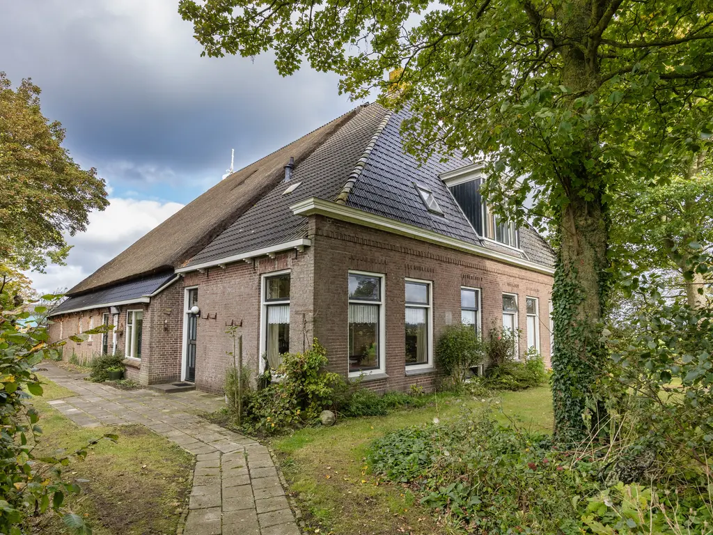 Doniaweg 25, Burgwerd
