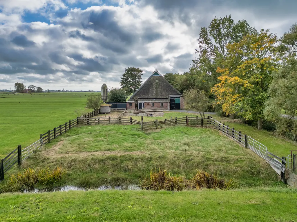 Doniaweg 25, Burgwerd