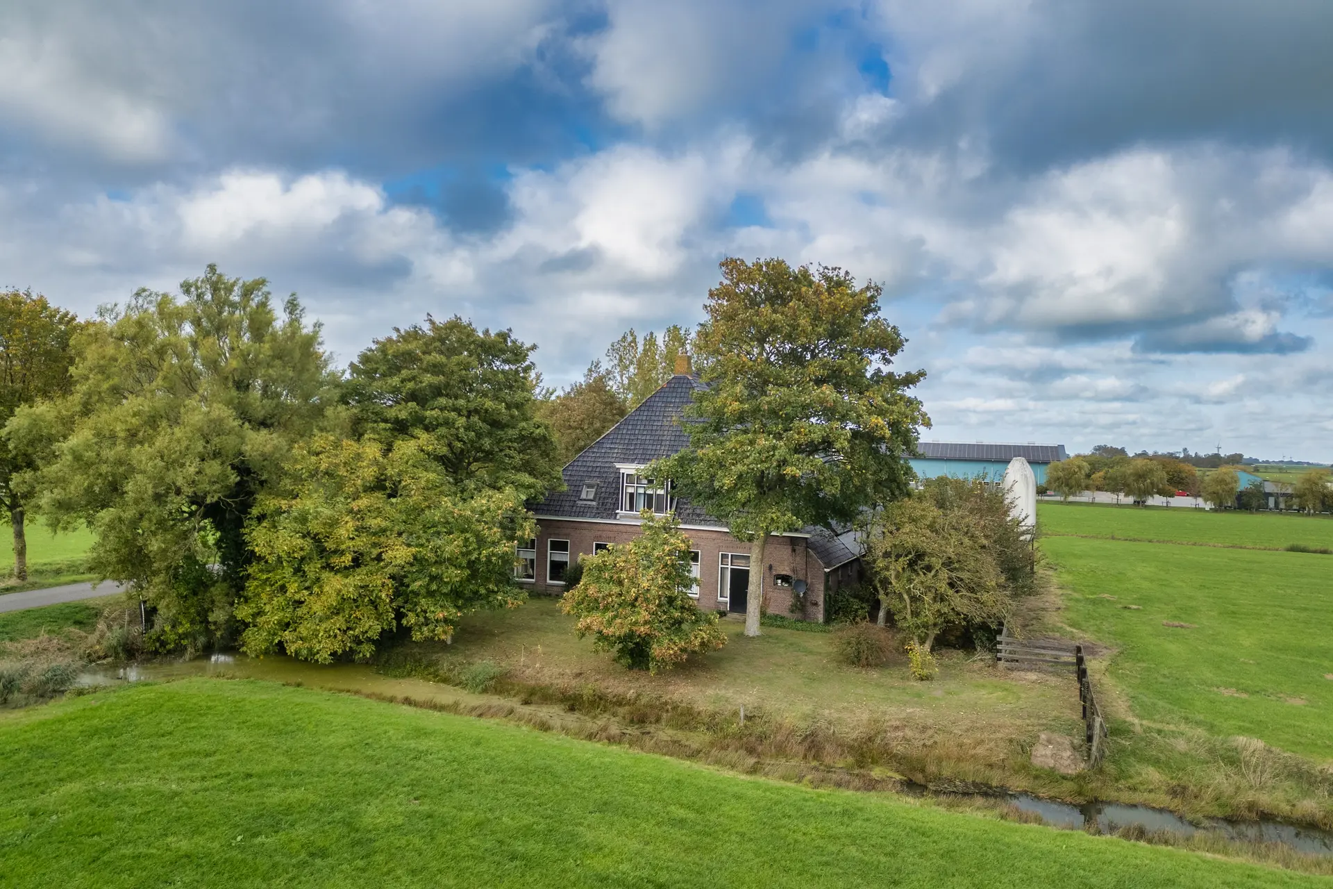 Doniaweg 25, Burgwerd