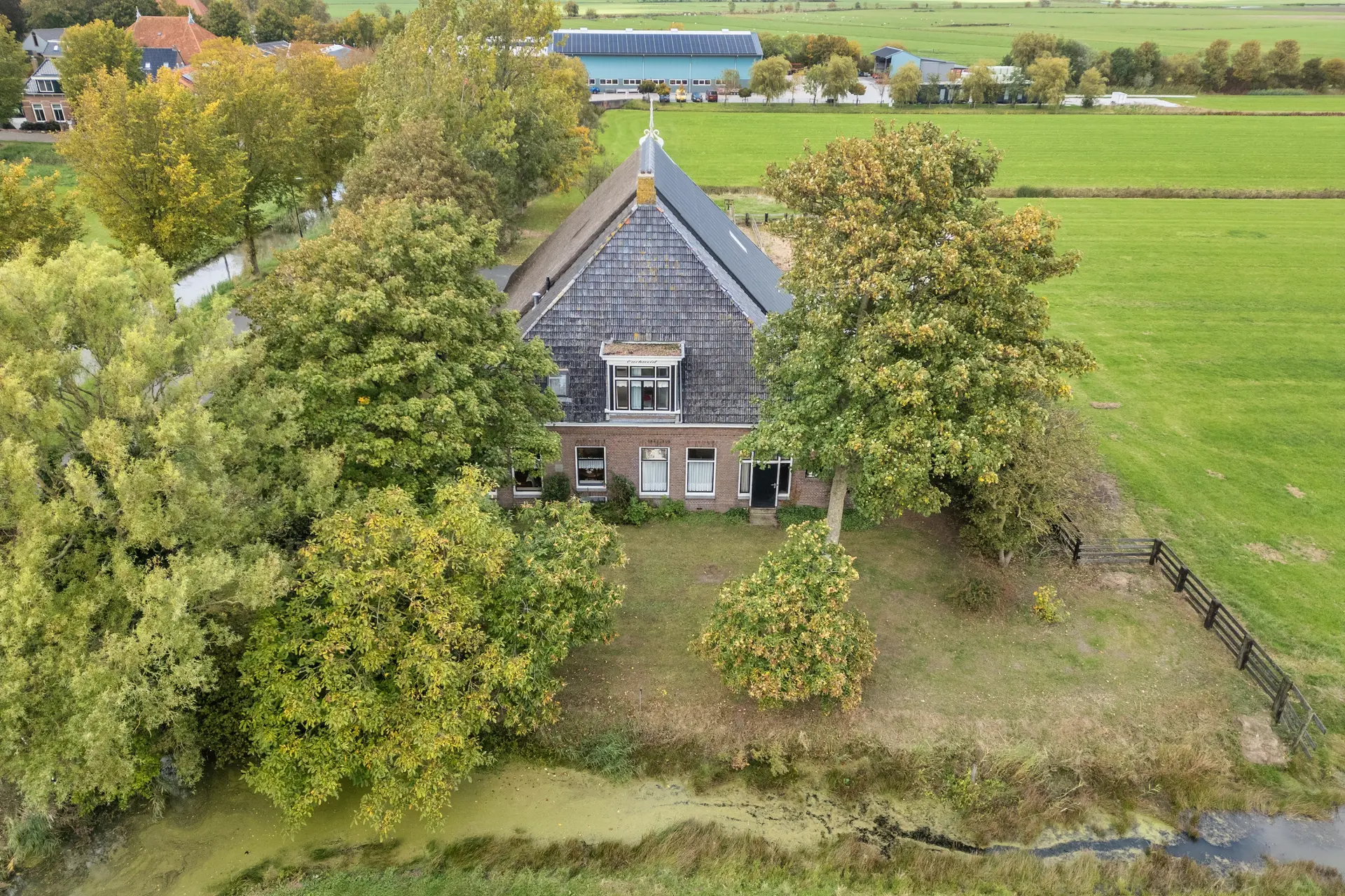 Doniaweg 25, Burgwerd