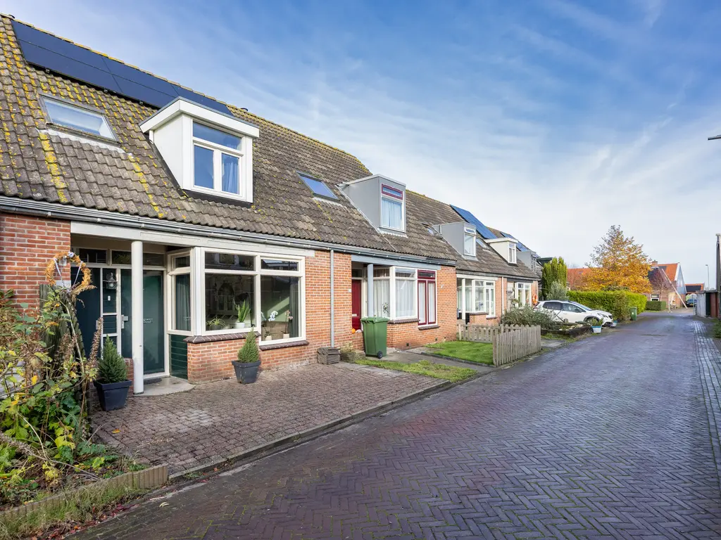 Kerkstraat 23, Pingjum
