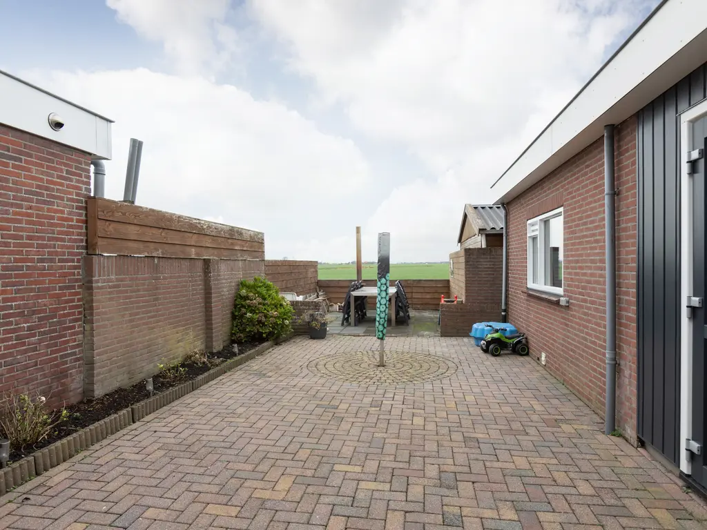Schoolstraat 22, Burgwerd