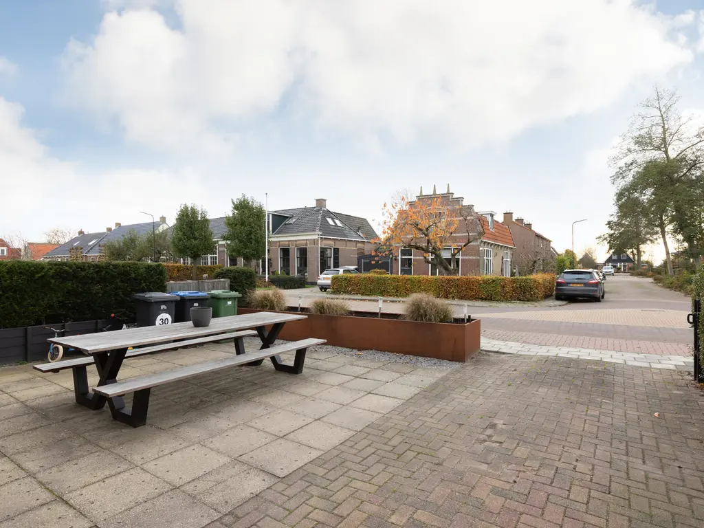 Schoolstraat 22, Burgwerd