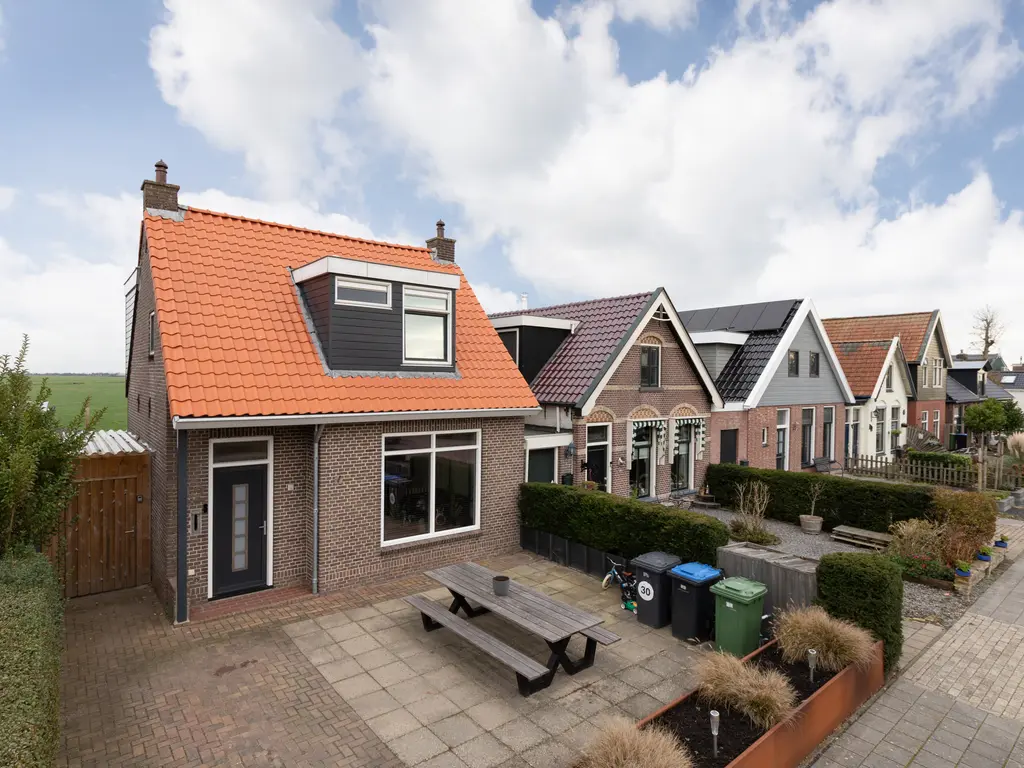 Schoolstraat 22, Burgwerd