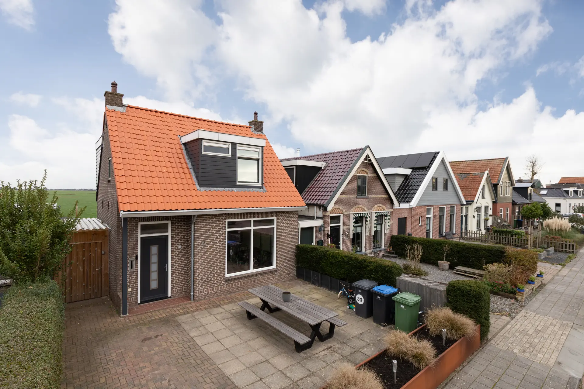 Schoolstraat 22, Burgwerd