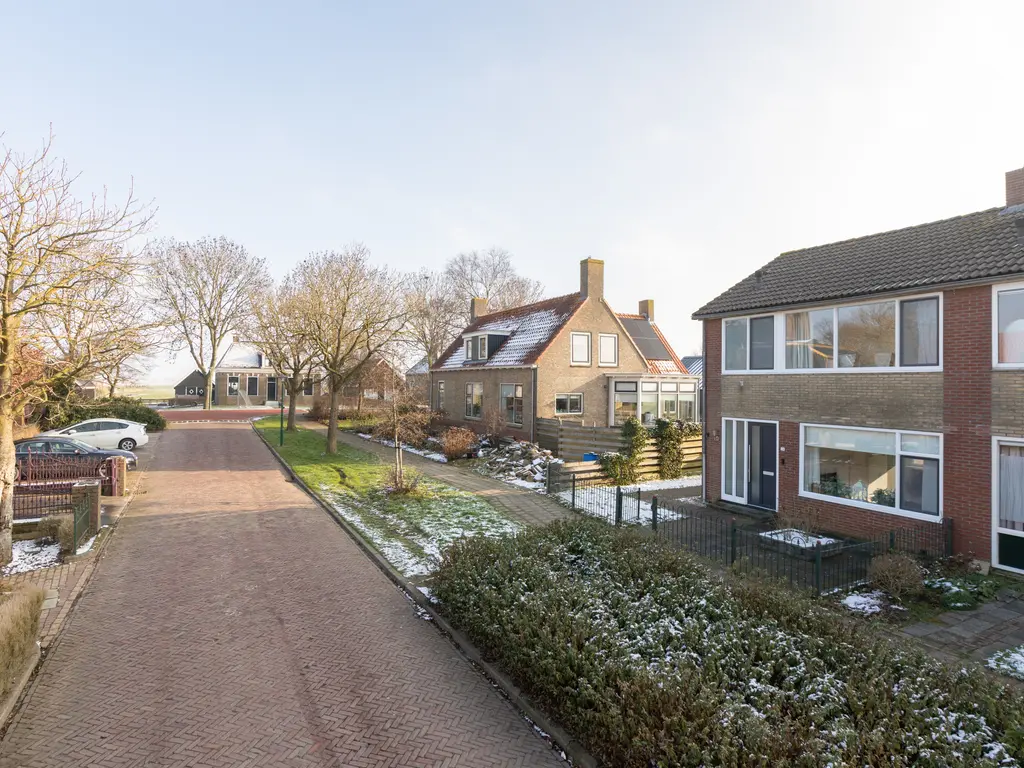 Sinsmar 24, Blauwhuis