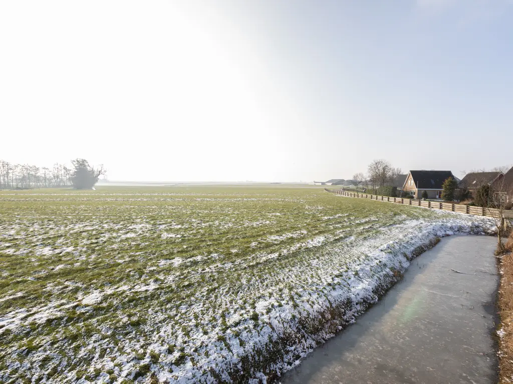 Sinsmar 24, Blauwhuis