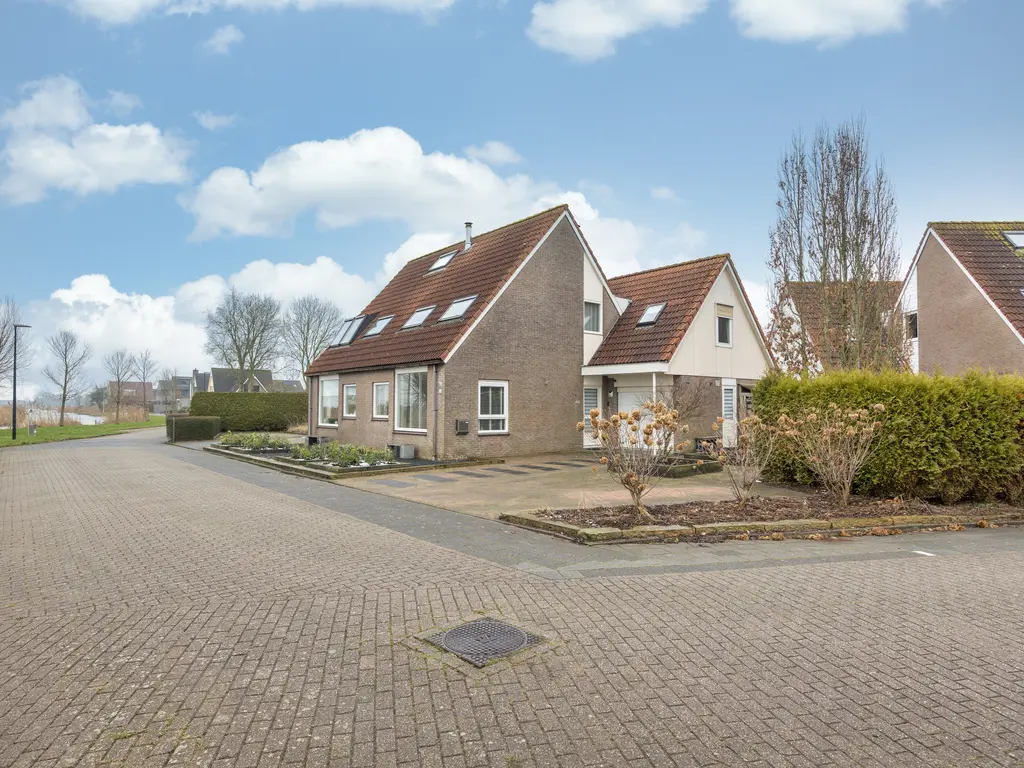 Essenburg 16, Bolsward