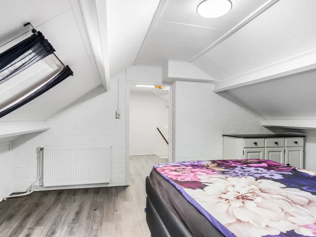 Heer Jacobstraat 2, Bakhuizen