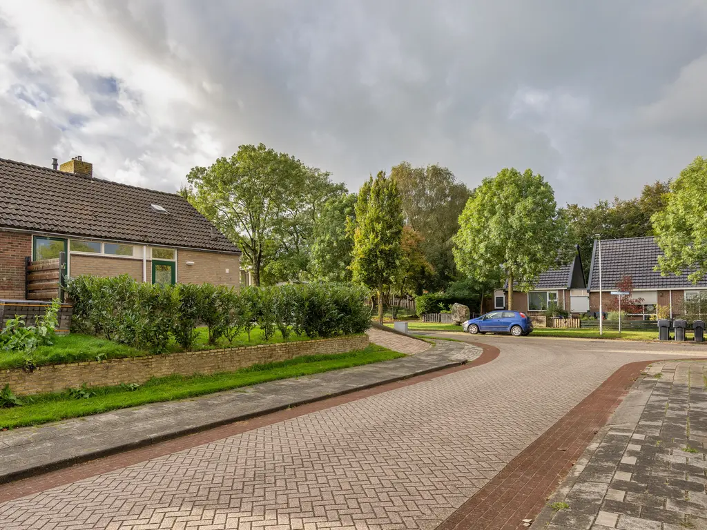 Heer Jacobstraat 2, Bakhuizen