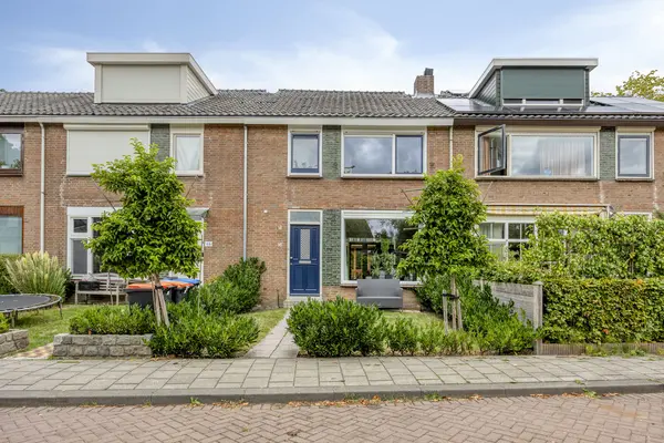 Kerkstraat 16