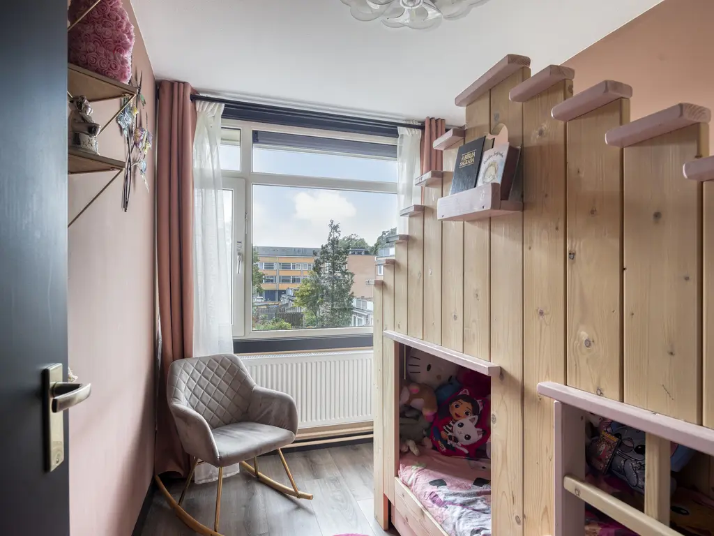 Kapittelhoek 12, Hoogvliet