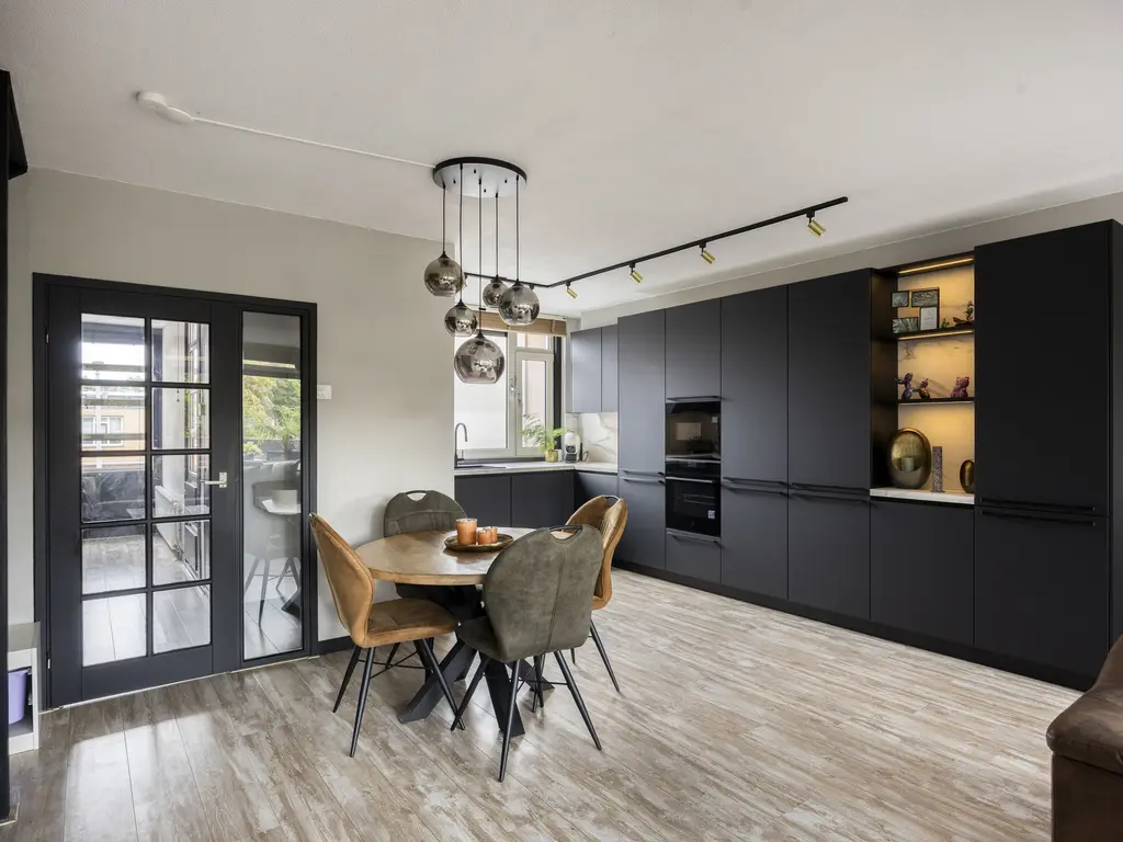 Kapittelhoek 12, Hoogvliet