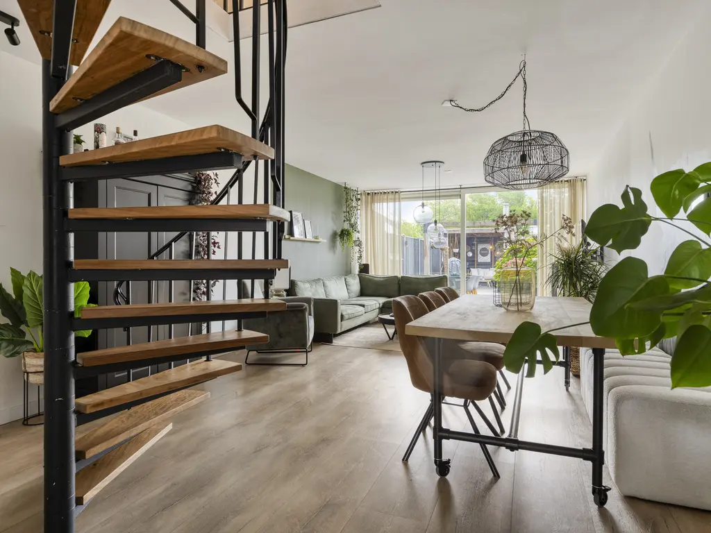 Kaar 67, Hoogvliet