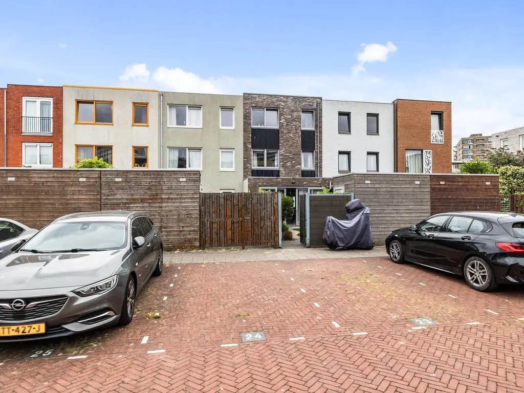 Biancaland 112, 'S-Gravenhage