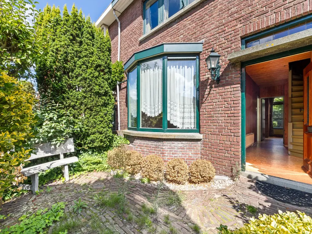 van Lugtenburgstraat 44, Voorburg
