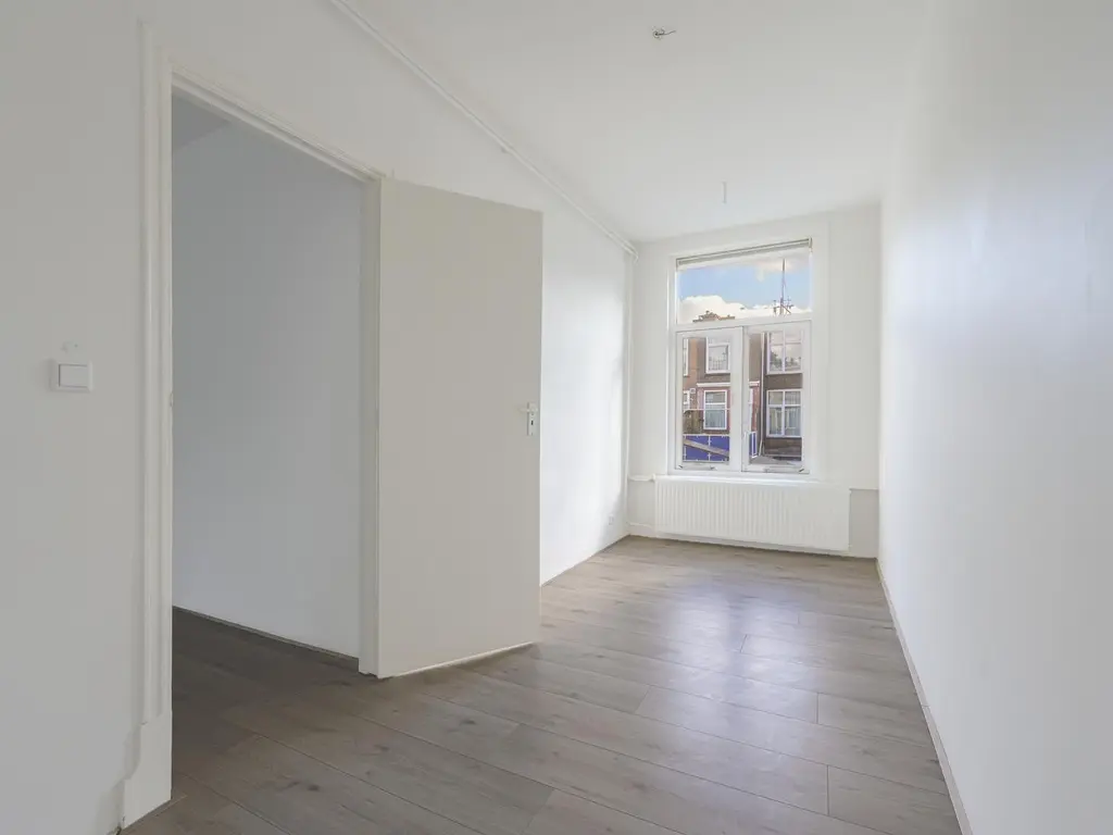 Deimanstraat 188, 'S-GRAVENHAGE